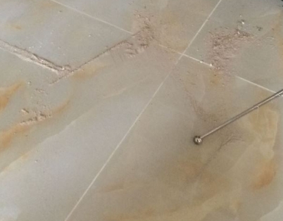宜章瓷砖空鼓维修公司分享粘合剂选择不当在瓷砖铺贴过程中可能导致以下问题